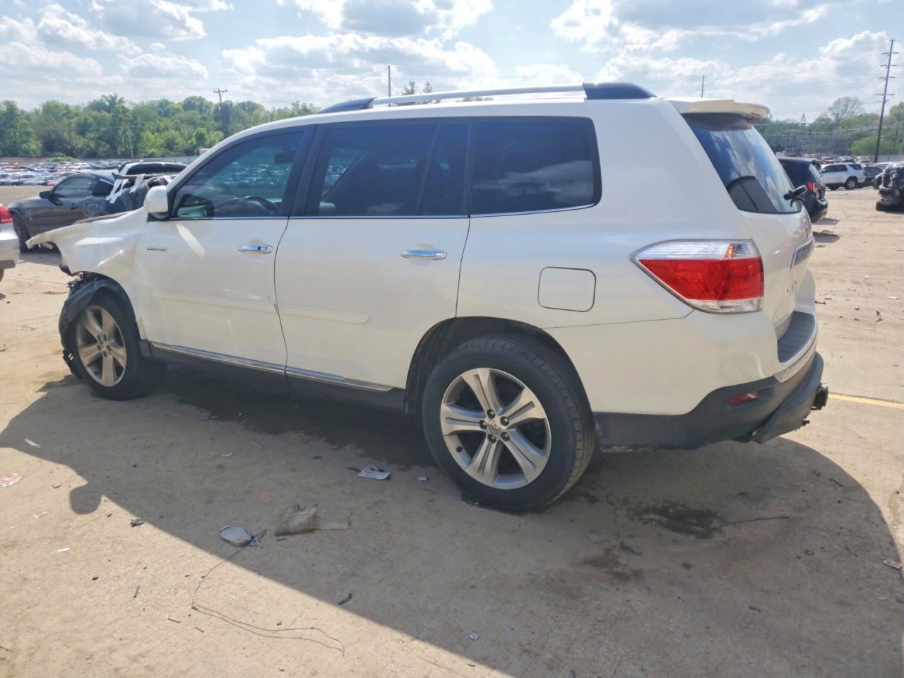 2013 TOYOTA HIGHLANDER LIMITED photo 3