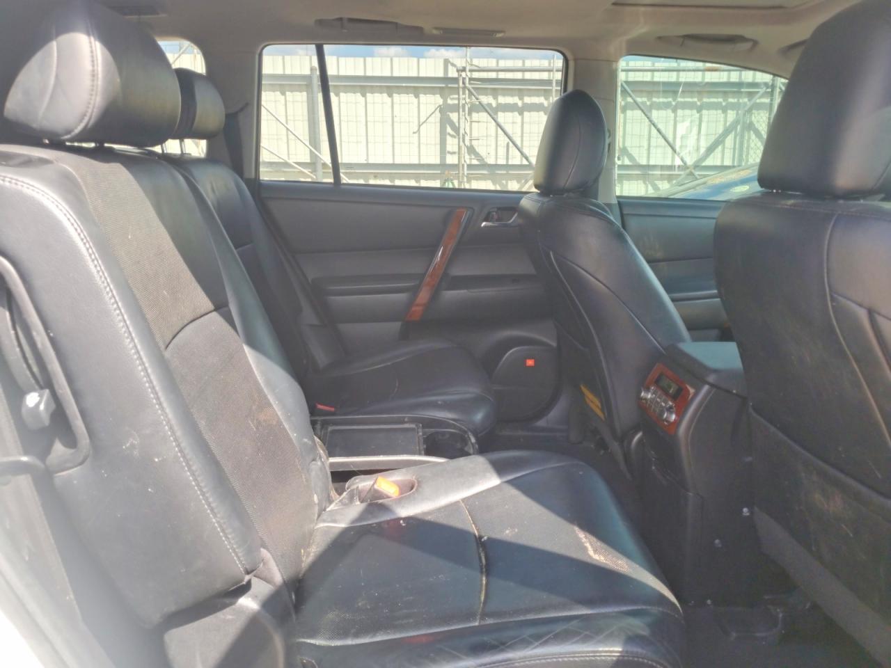 2013 TOYOTA HIGHLANDER LIMITED photo 21