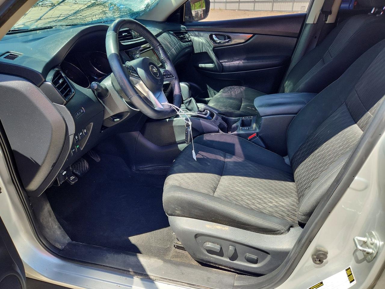 2019 NISSAN ROGUE SV photo 7