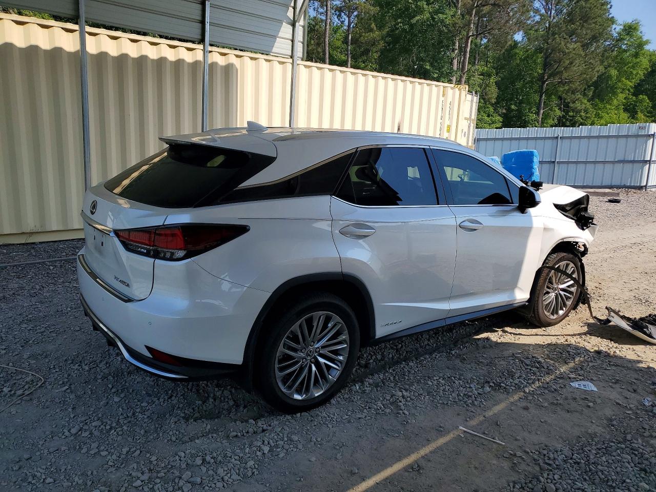 2022 LEXUS RX 450H photo 3