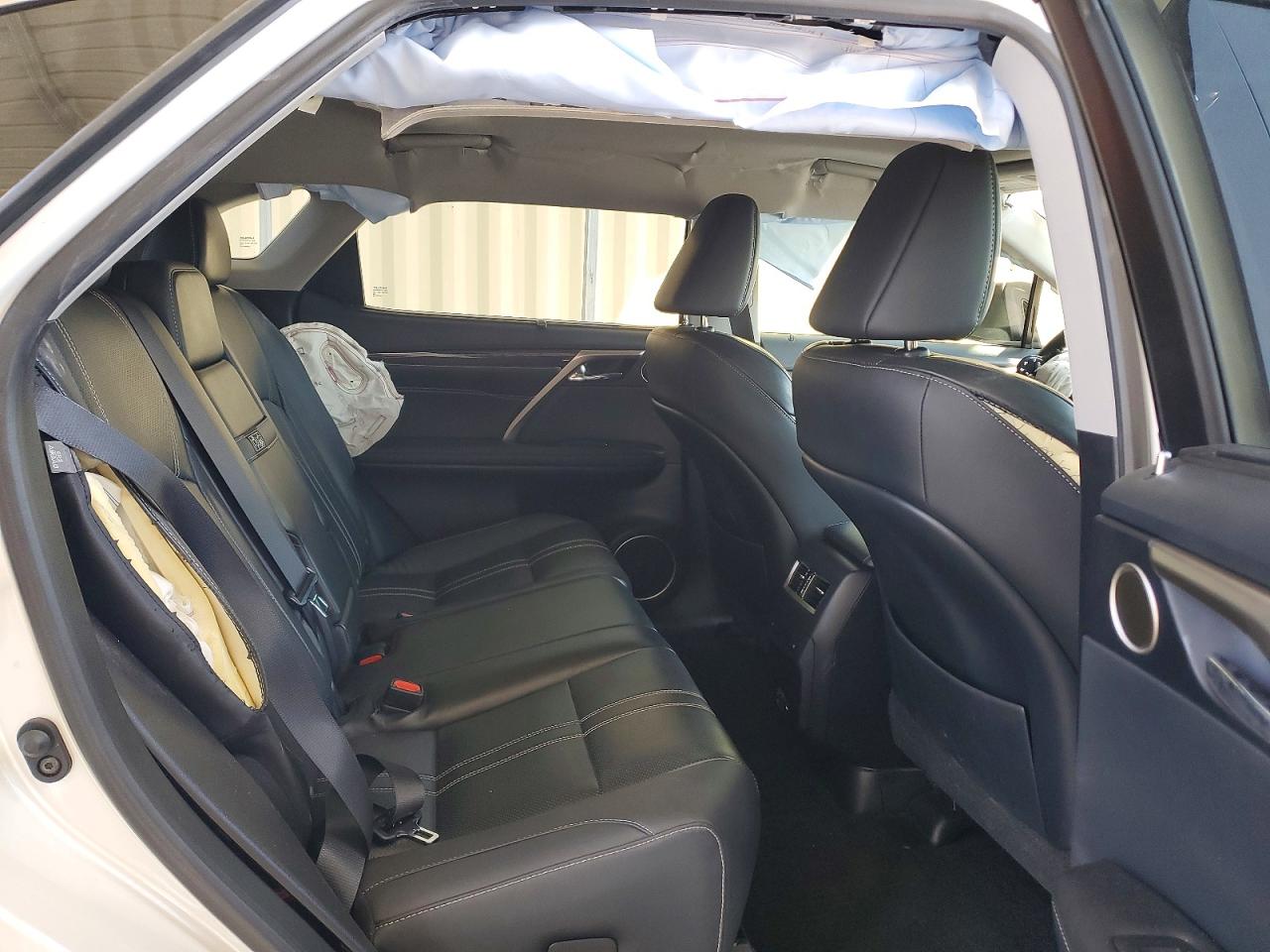 2022 LEXUS RX 450H photo 11