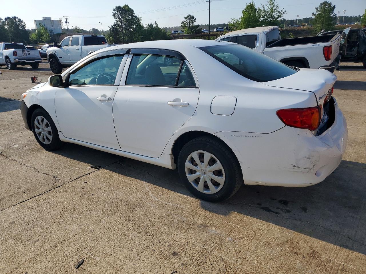 2010 TOYOTA COROLLA LE photo 3