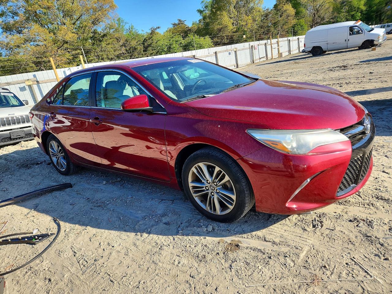 2015 TOYOTA CAMRY SE photo 7