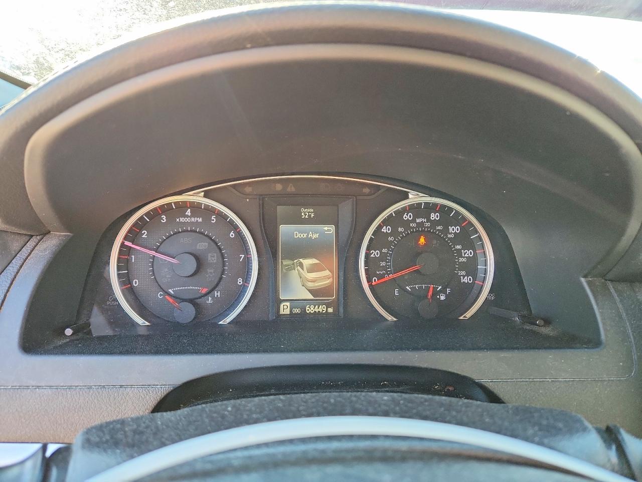 2015 TOYOTA CAMRY SE photo 17