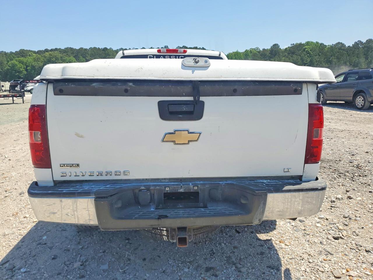 2010 CHEVROLET SILVERADO K1500 LT photo 11