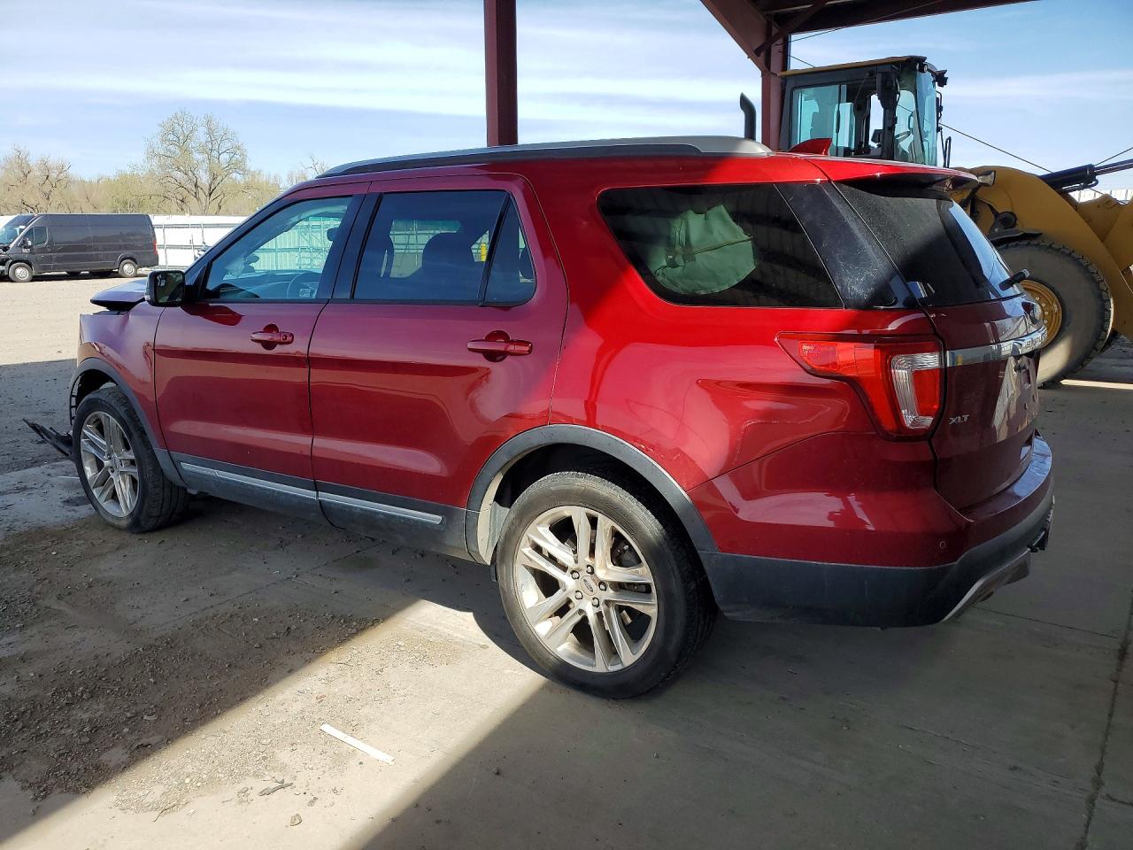 2016 FORD EXPLORER XLT photo 4