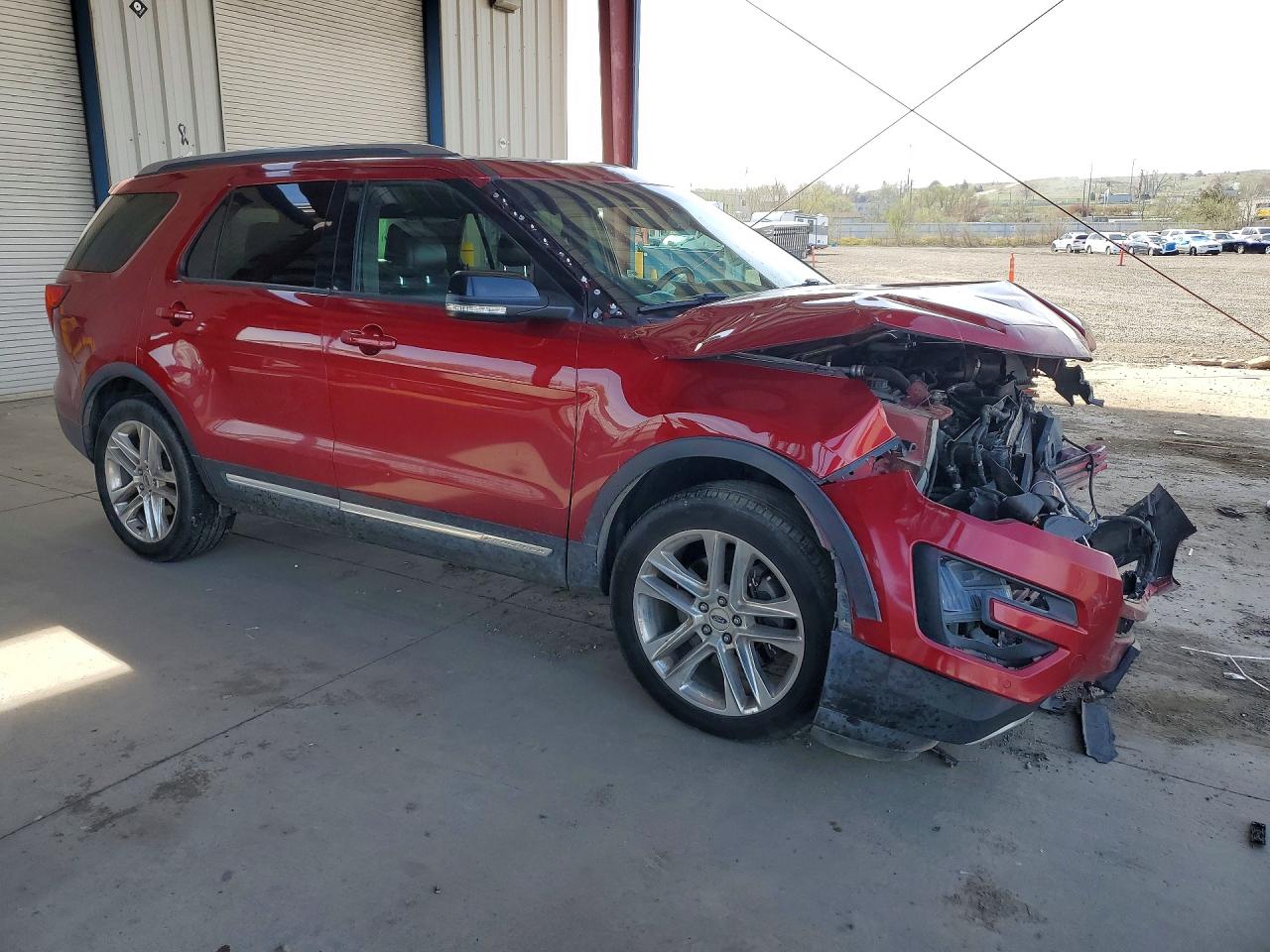 2016 FORD EXPLORER XLT photo 10