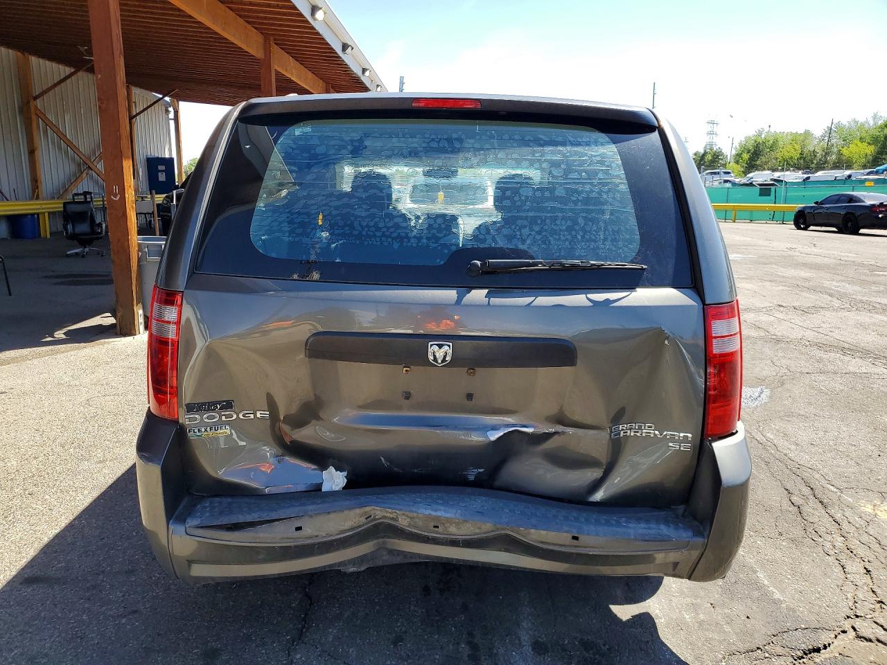 2010 DODGE GRAND CARAVAN SE photo 6