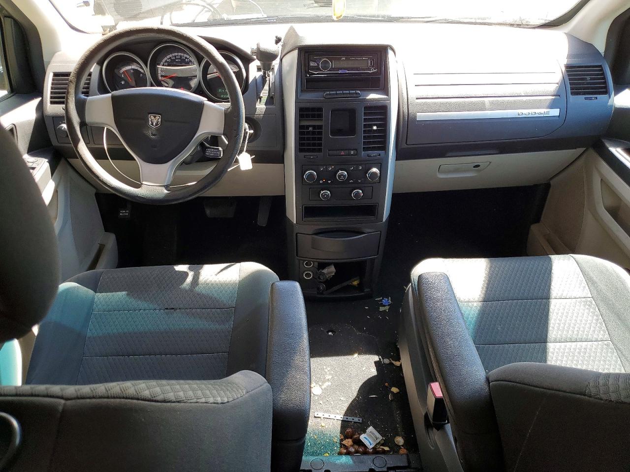 2010 DODGE GRAND CARAVAN SE photo 8