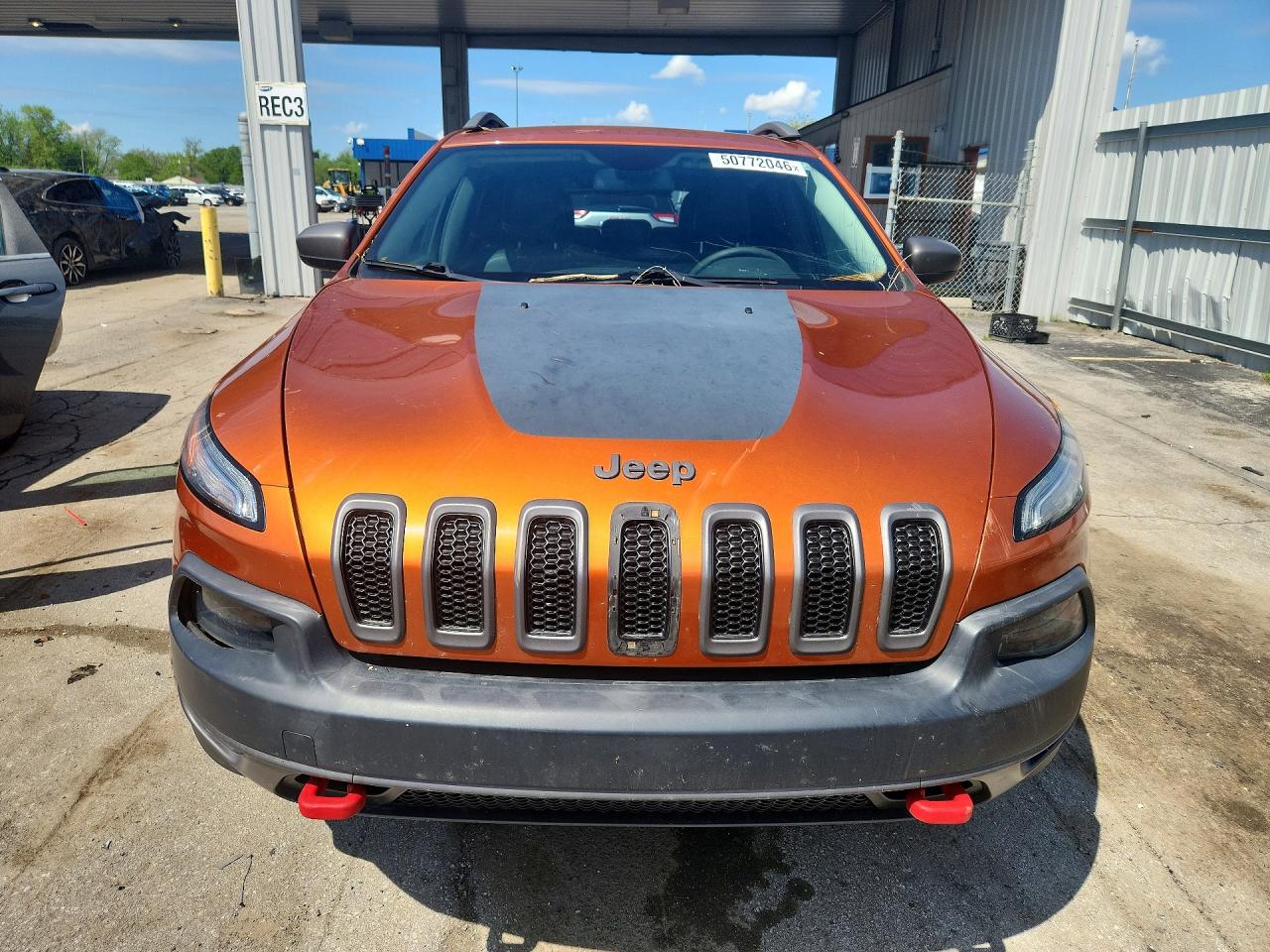 2015 JEEP CHEROKEE TRAILHAWK photo 9