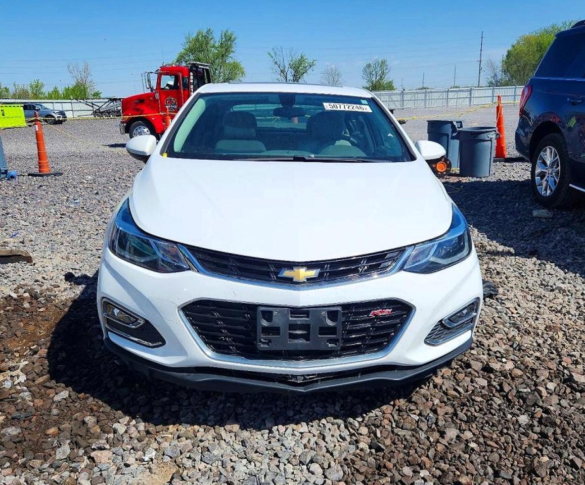 2017 CHEVROLET CRUZE LT photo 9