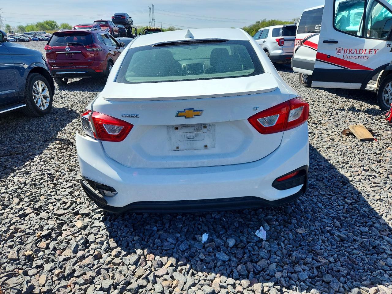 2017 CHEVROLET CRUZE LT photo 11