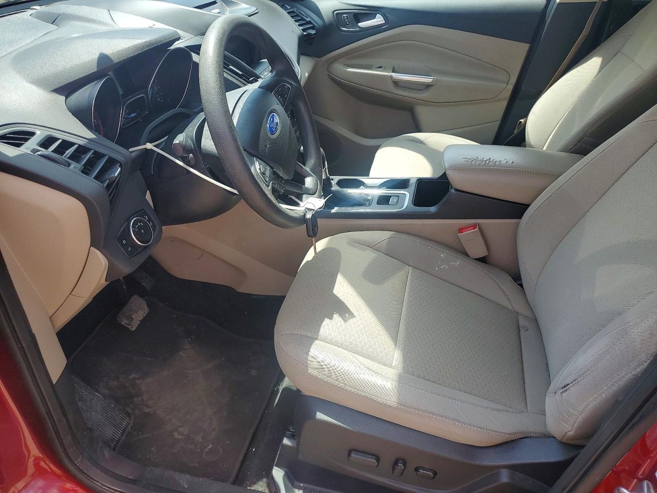 2017 FORD ESCAPE SE photo 19