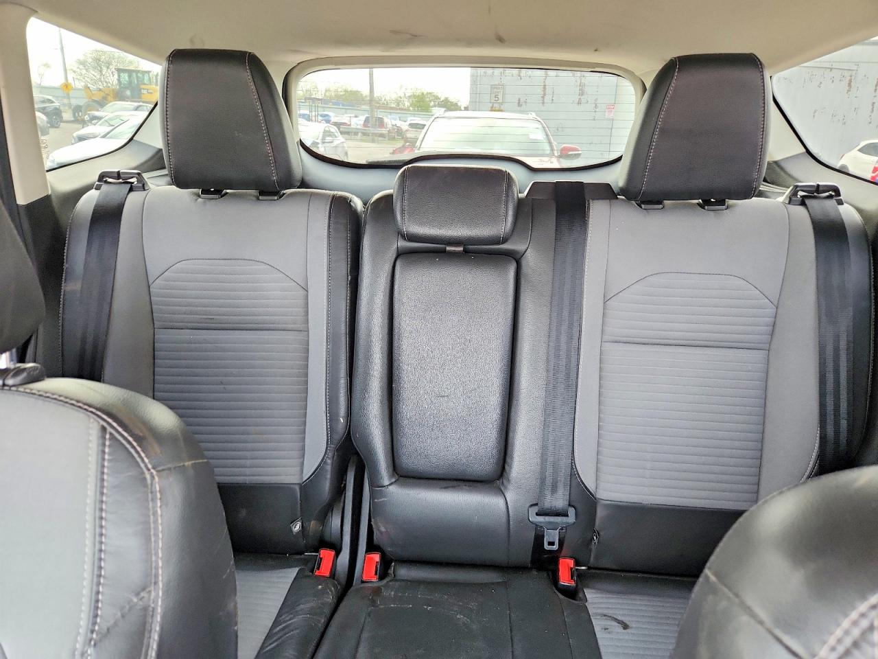 2018 FORD ESCAPE SE photo 19