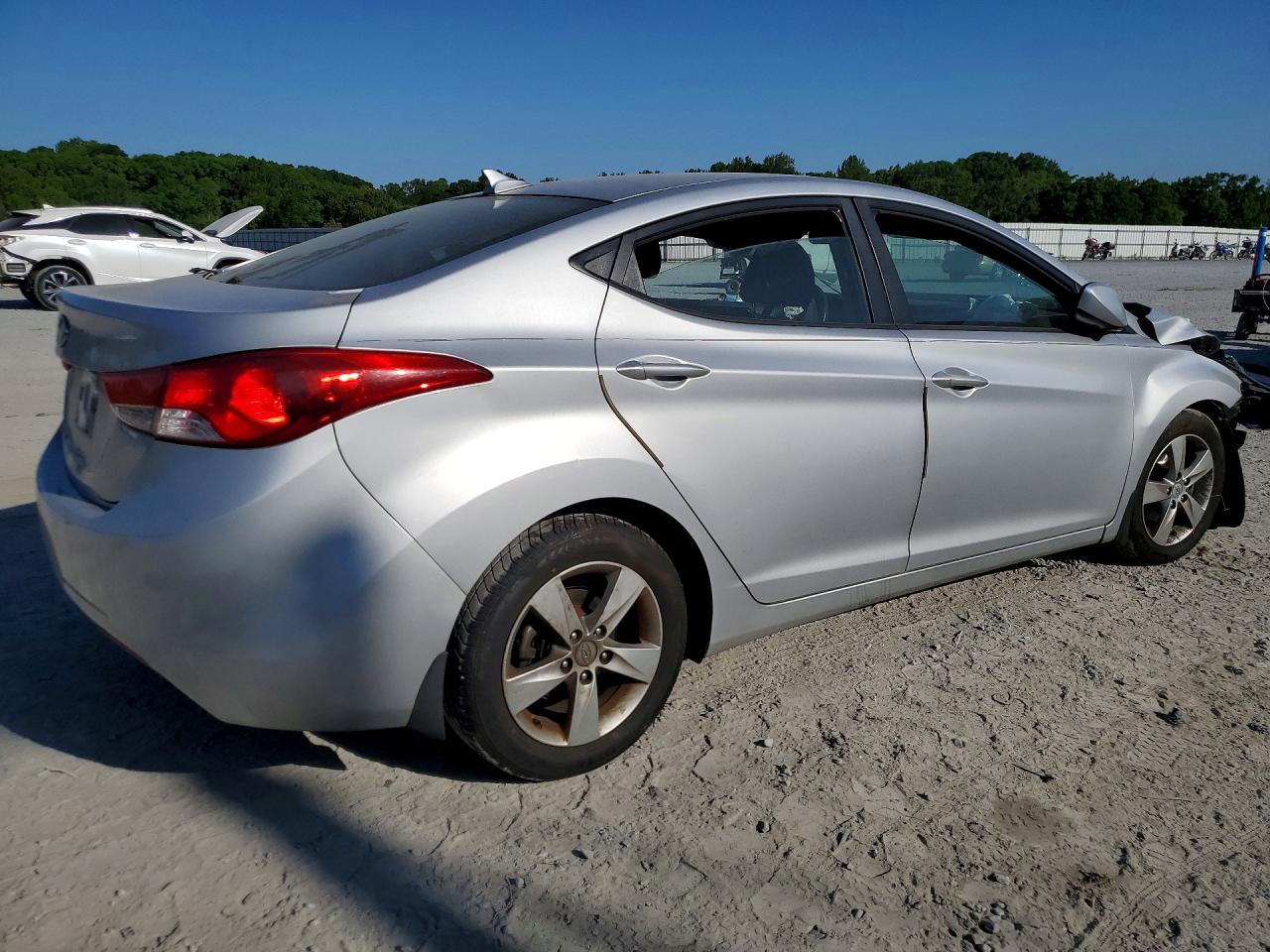 2013 HYUNDAI ELANTRA GLS photo 7