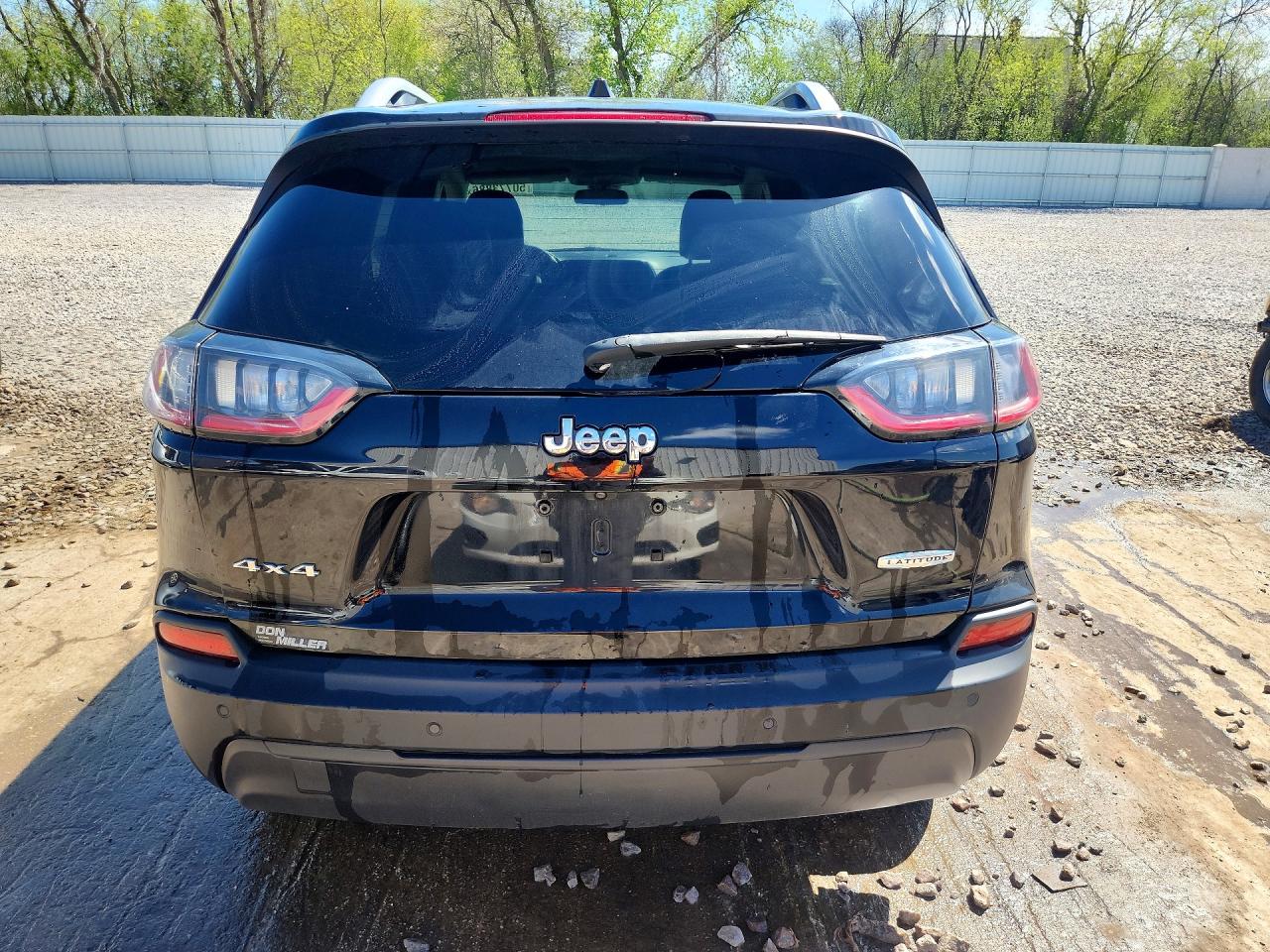 2019 JEEP CHEROKEE LATITUDE PLUS photo 16