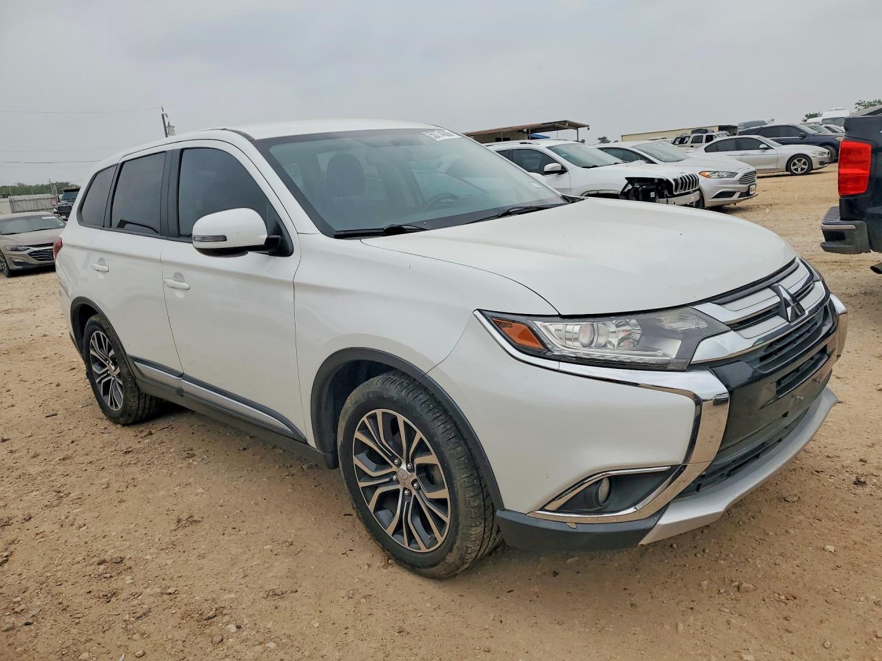 2016 MITSUBISHI OUTLANDER SE photo 7
