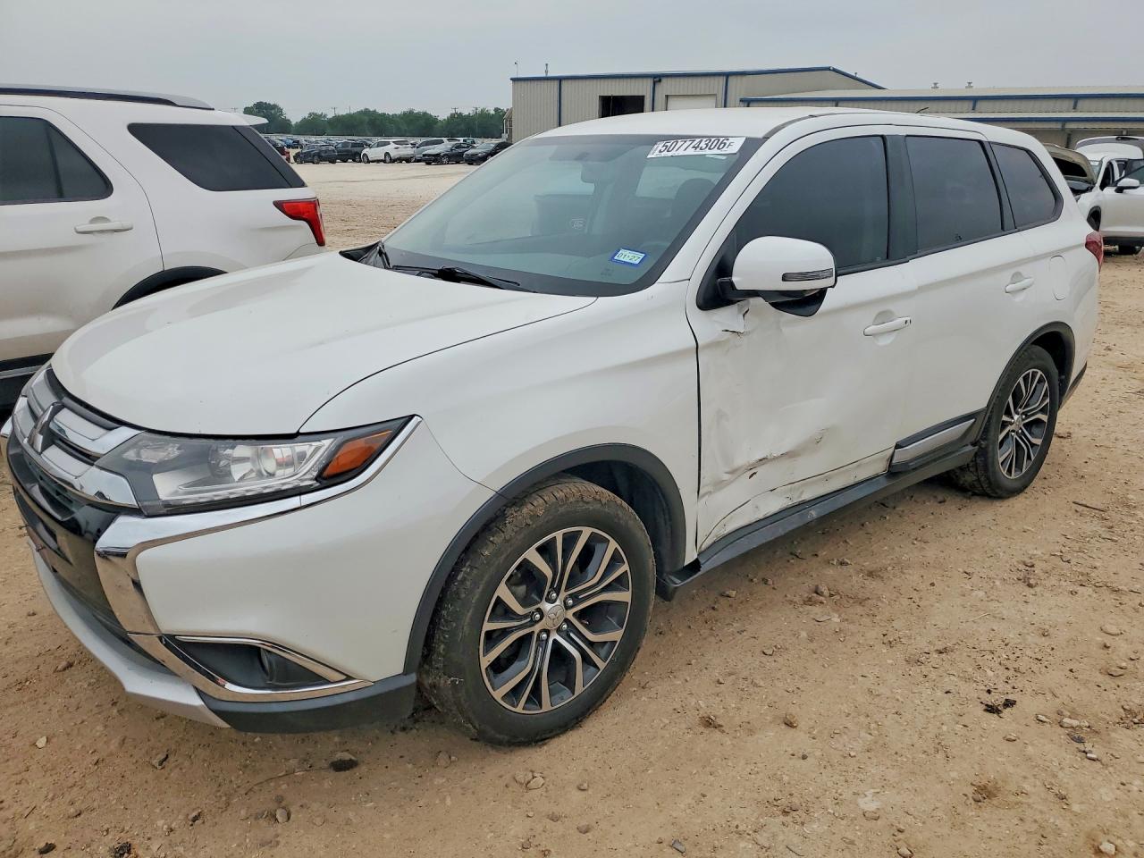 2016 MITSUBISHI OUTLANDER