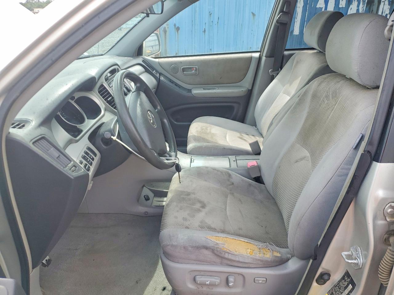2007 TOYOTA HIGHLANDER BASE photo 13