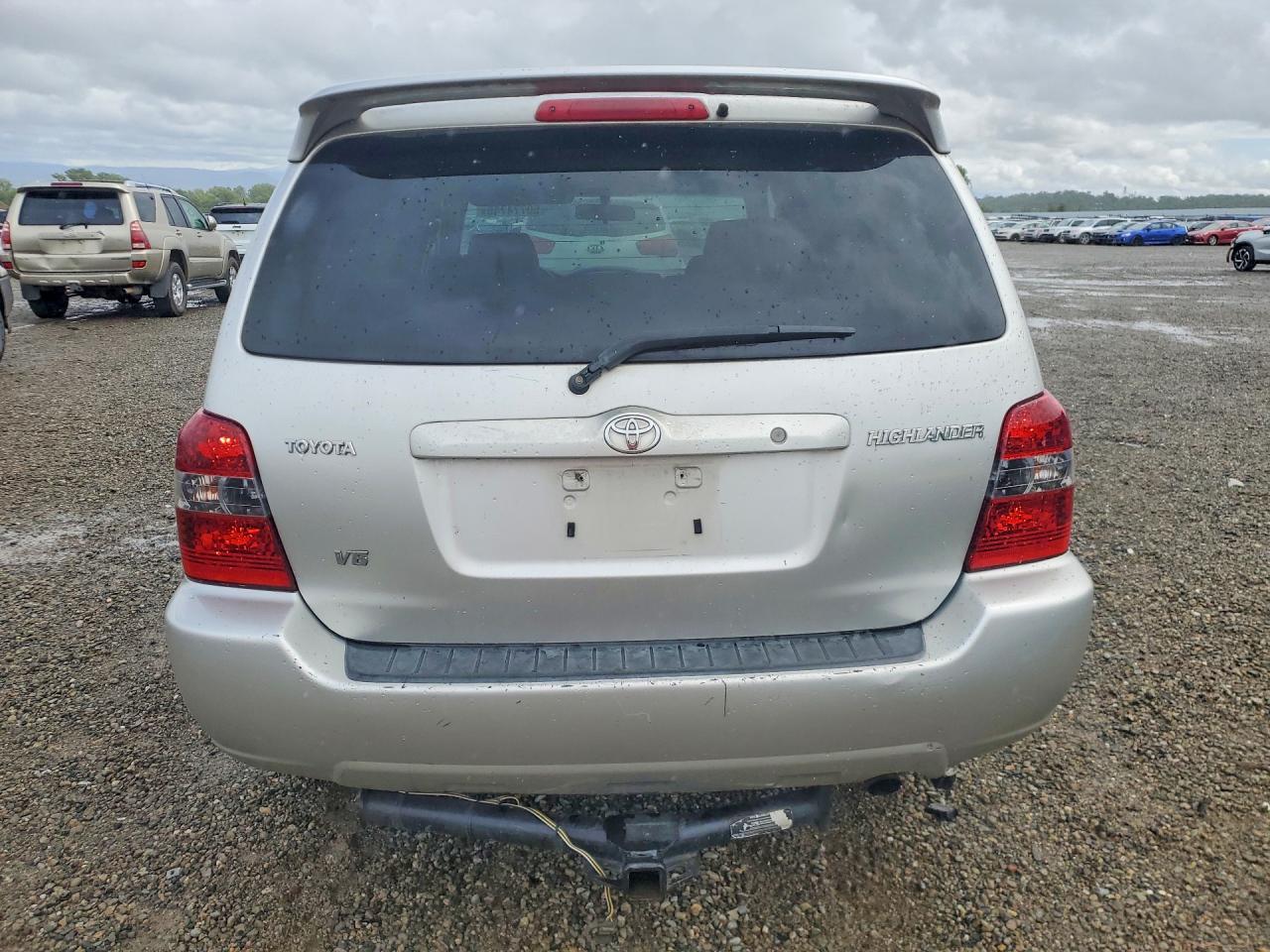 2007 TOYOTA HIGHLANDER BASE photo 11