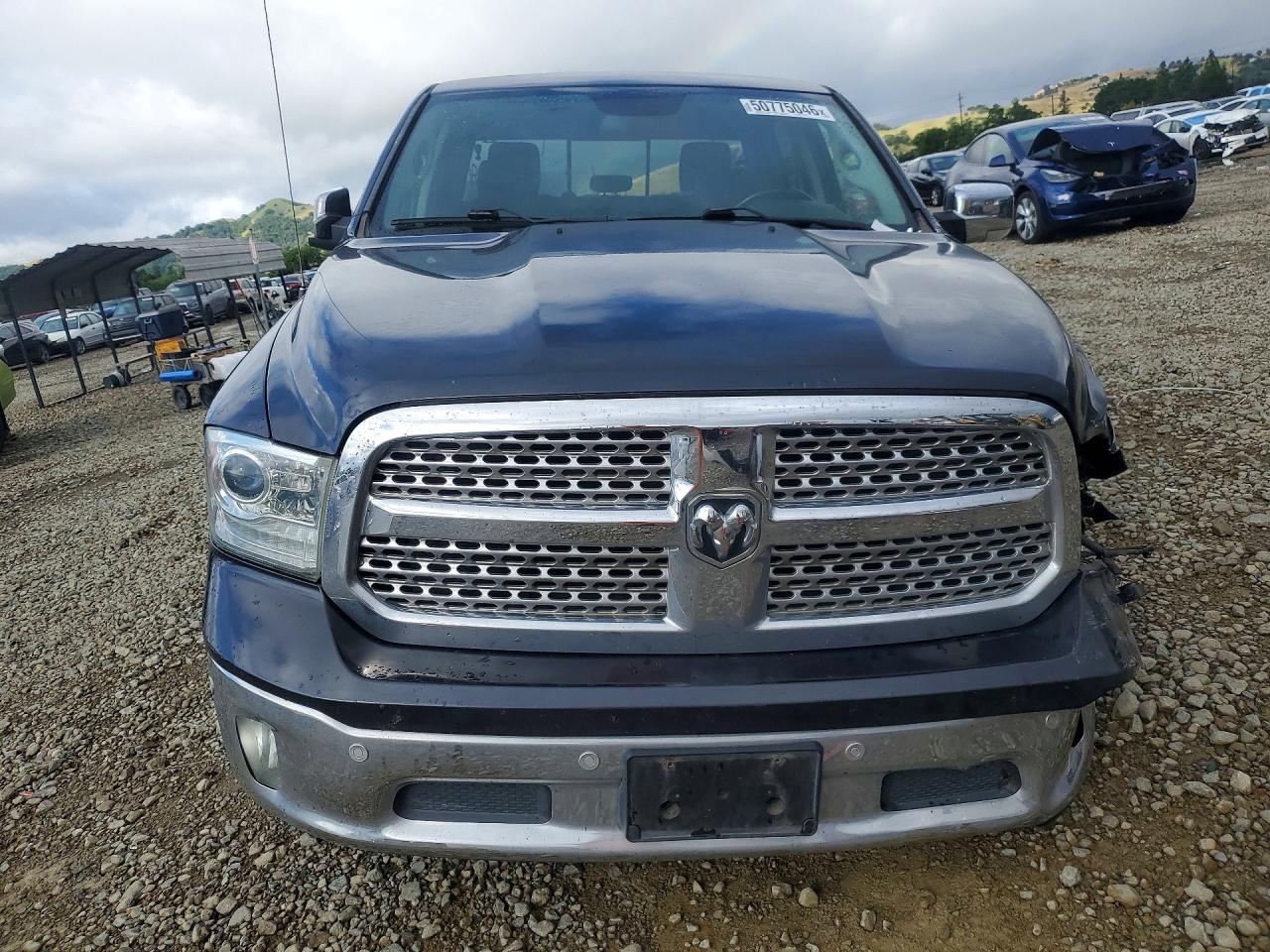2016 RAM 1500 LARAMIE photo 9
