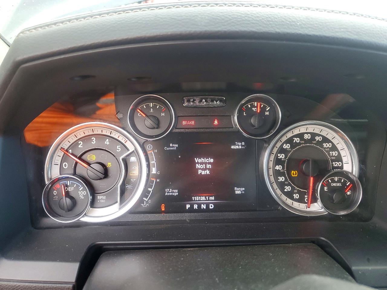 2016 RAM 1500 LARAMIE photo 17