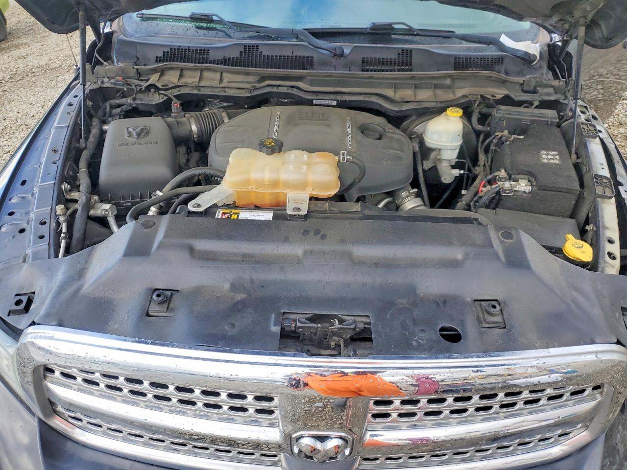 2016 RAM 1500 LARAMIE photo 21