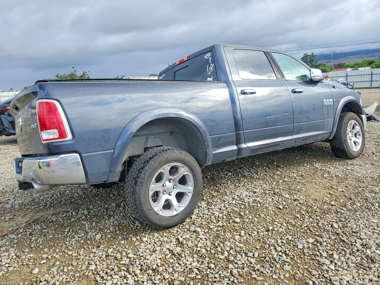 2016 RAM 1500 LARAMIE photo 5