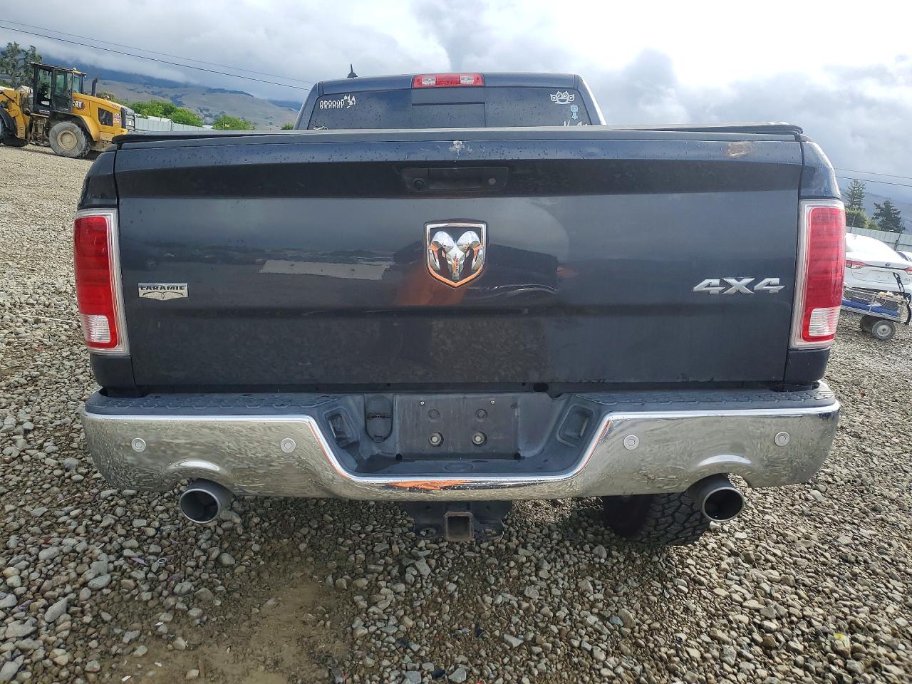 2016 RAM 1500 LARAMIE photo 11