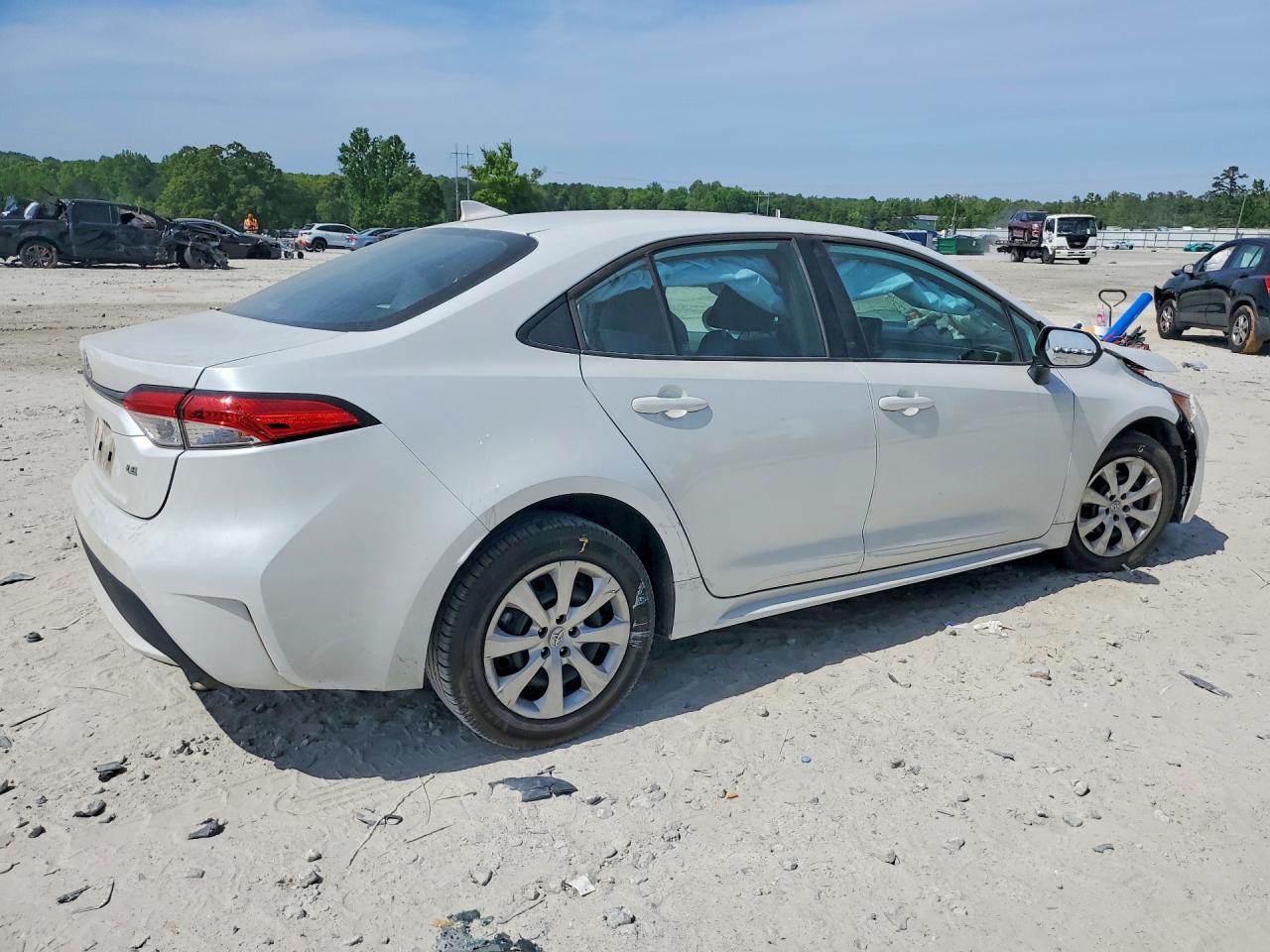 2022 TOYOTA COROLLA LE photo 5
