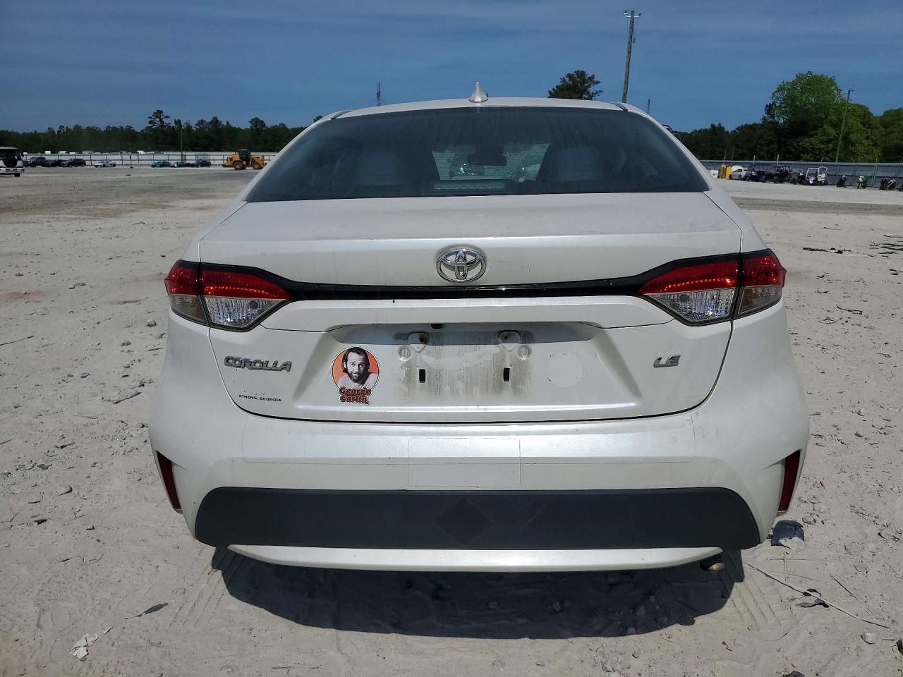 2022 TOYOTA COROLLA LE photo 11