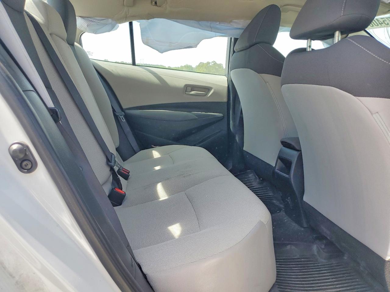 2022 TOYOTA COROLLA LE photo 19