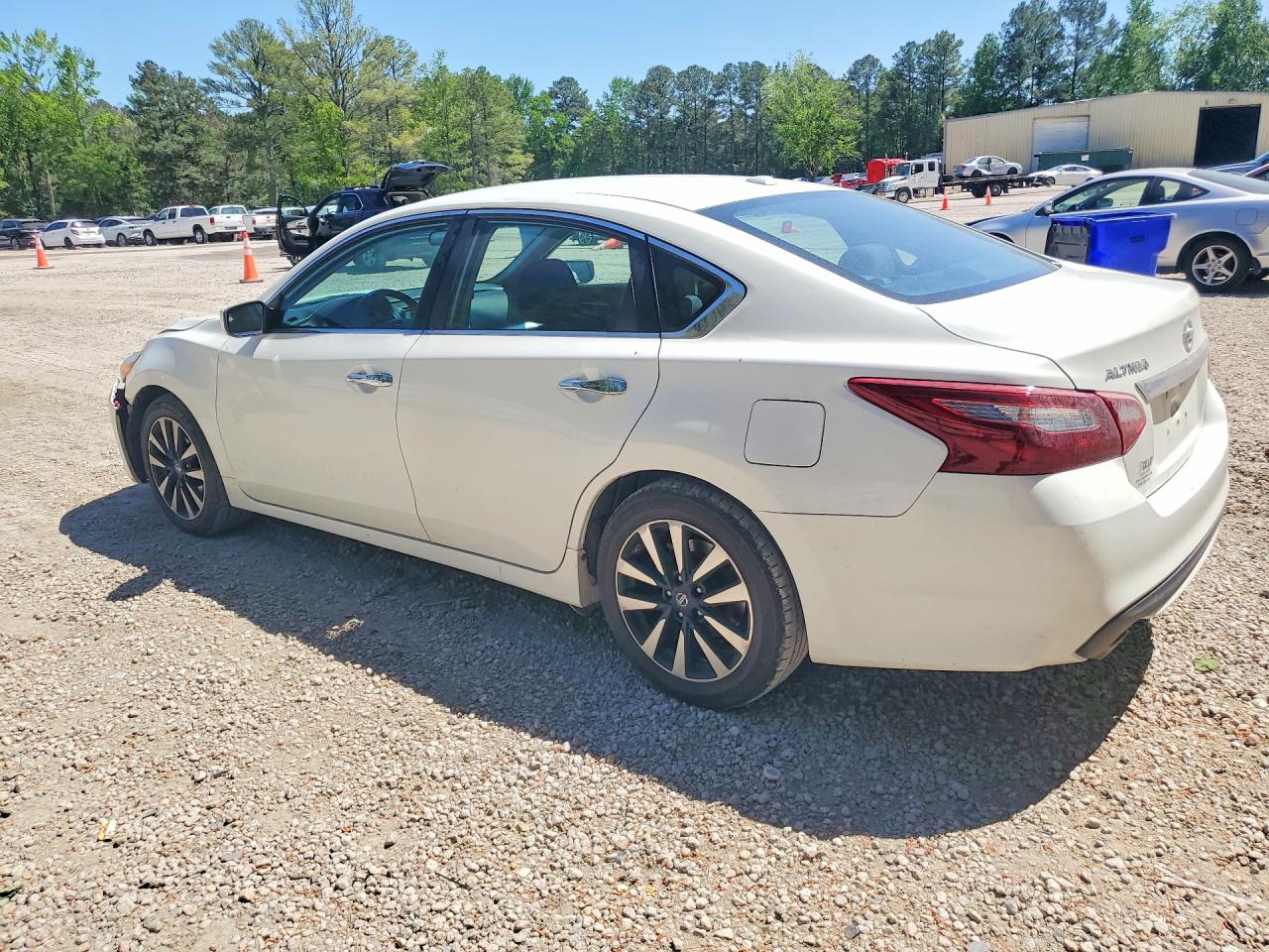 2018 NISSAN ALTIMA 2.5 SV photo 3