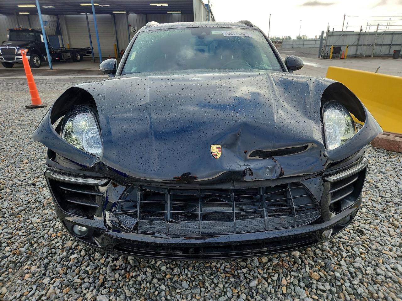 2018 PORSCHE MACAN photo 5