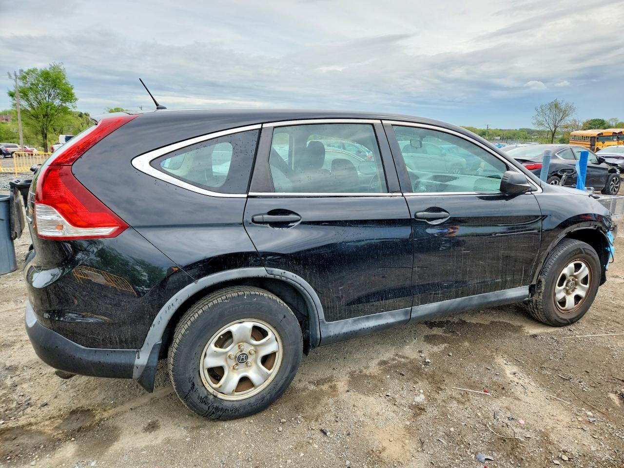 2012 HONDA CR-V LX photo 5