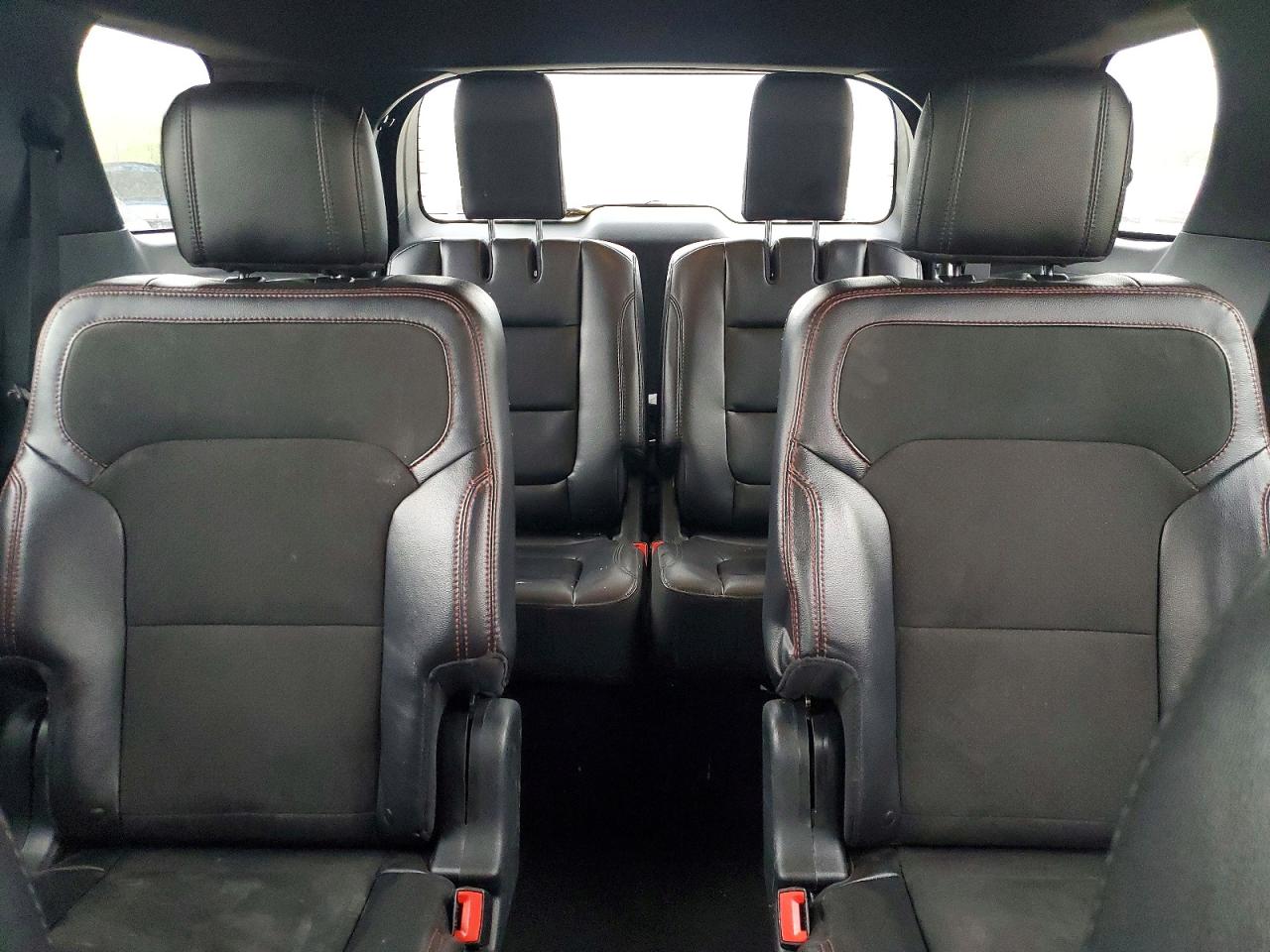 2019 FORD EXPLORER XLT photo 19