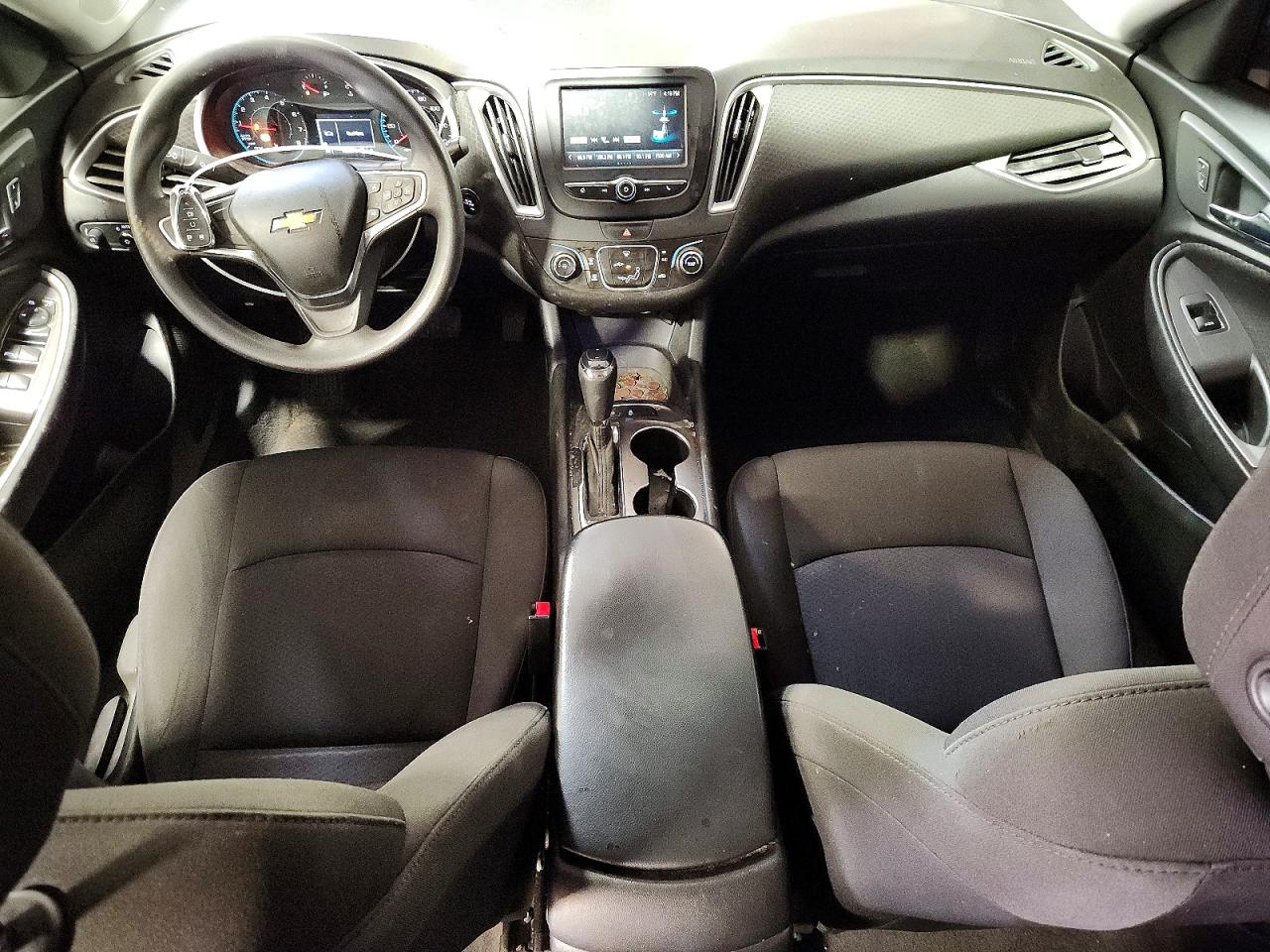 2018 CHEVROLET MALIBU LS photo 8