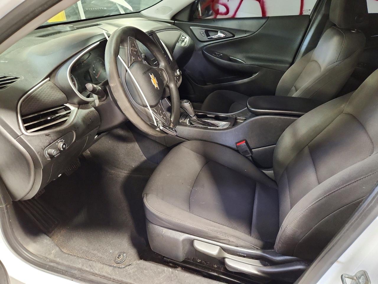 2018 CHEVROLET MALIBU LS photo 7