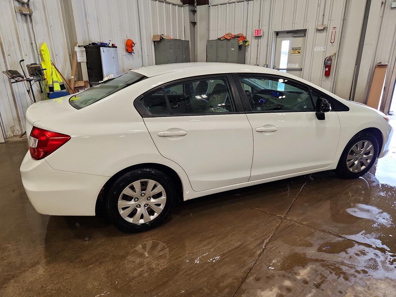 2012 HONDA CIVIC LX photo 5