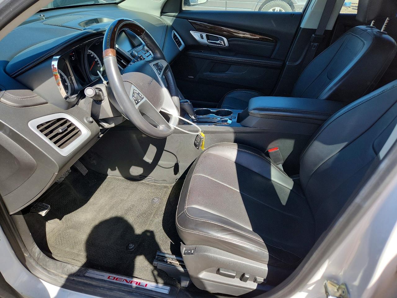 2017 GMC TERRAIN DENALI photo 13