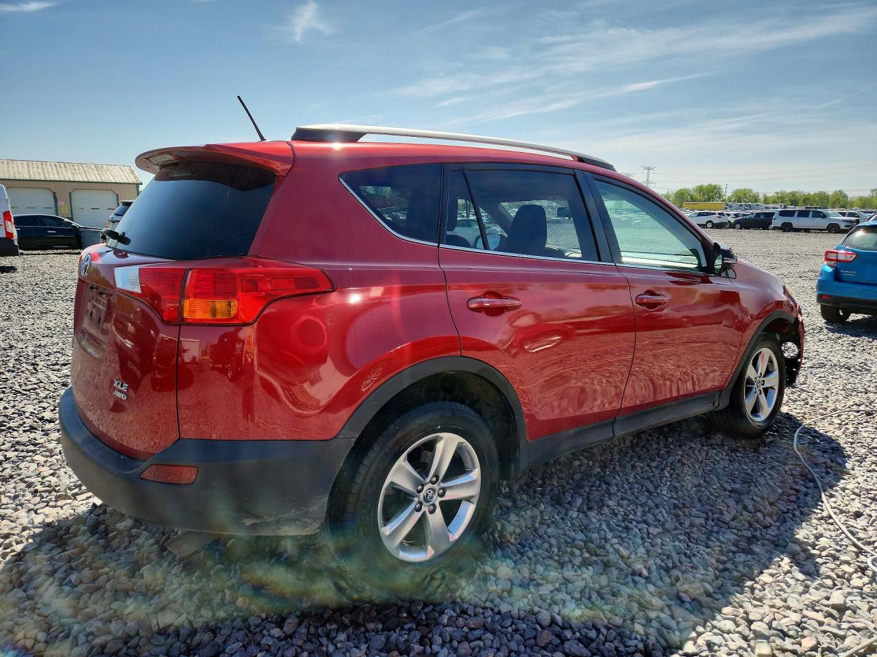 2015 TOYOTA RAV4 XLE photo 5