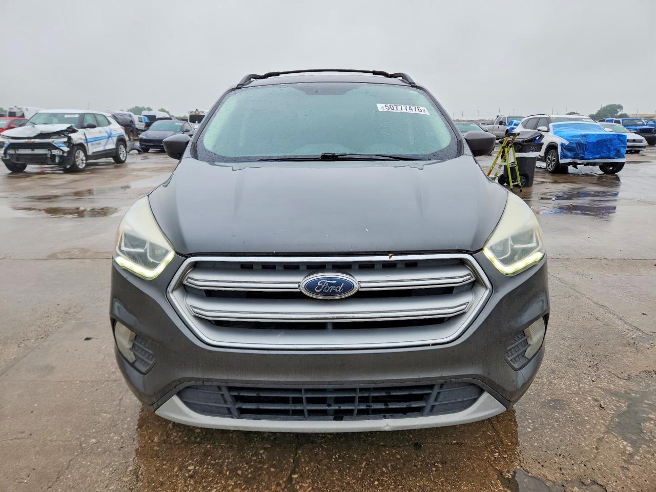 2017 FORD ESCAPE SE photo 9