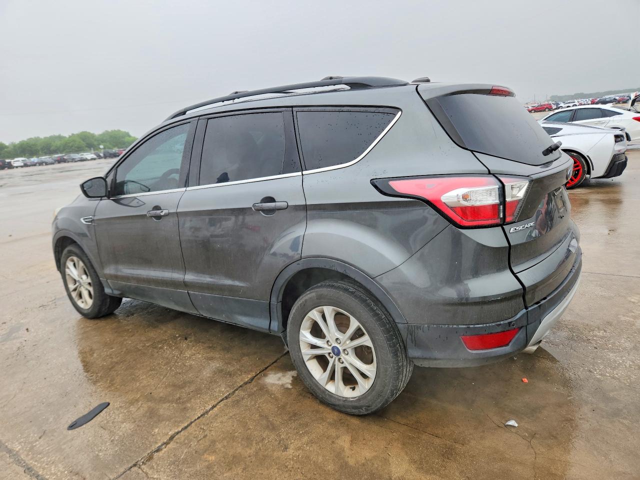 2017 FORD ESCAPE SE photo 3