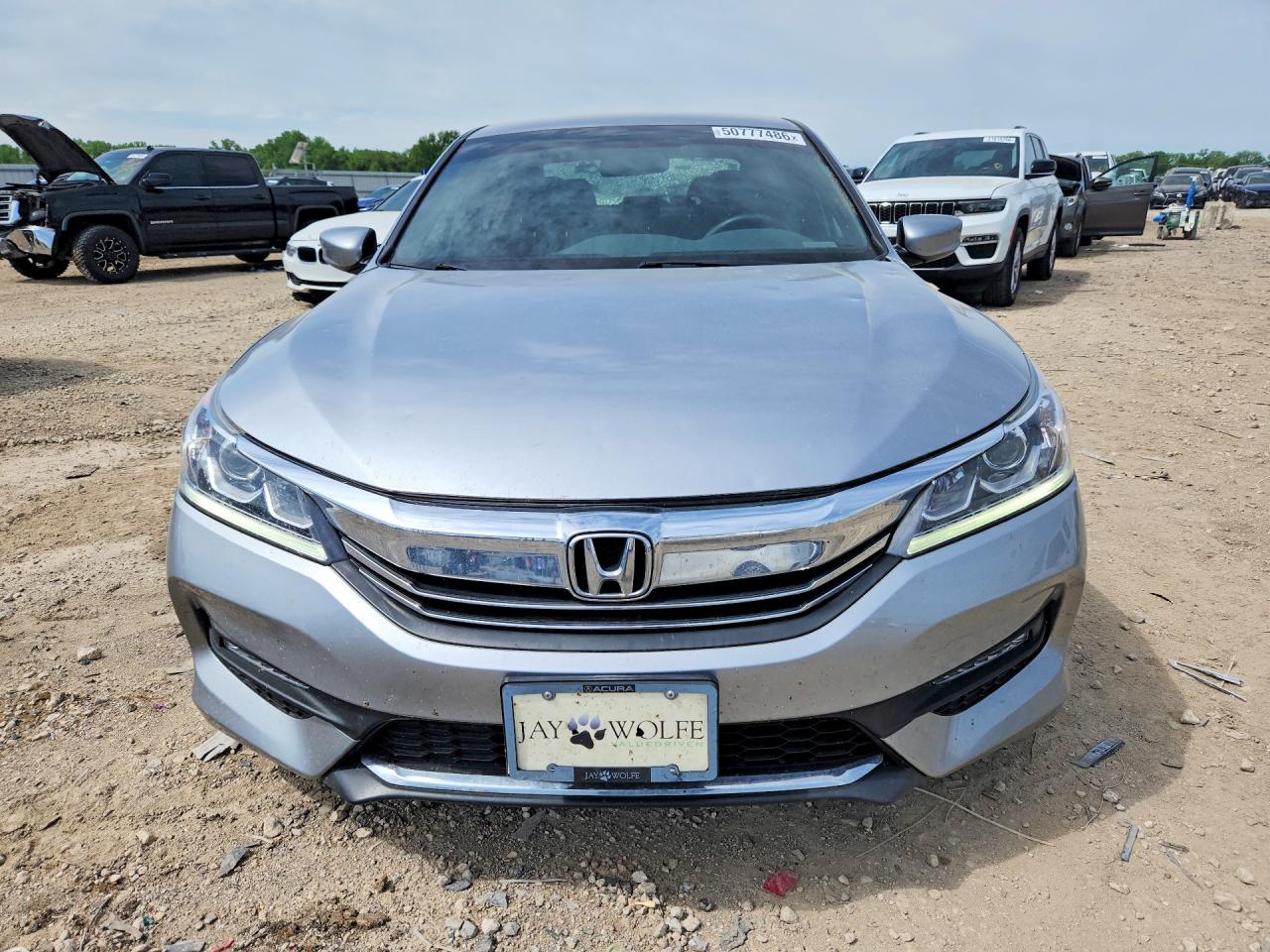 2017 HONDA ACCORD SPORT photo 9