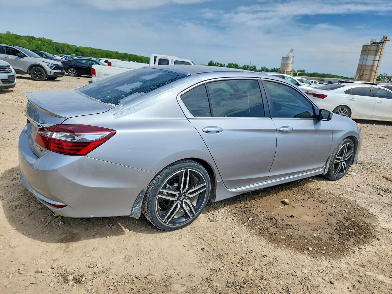 2017 HONDA ACCORD SPORT photo 5