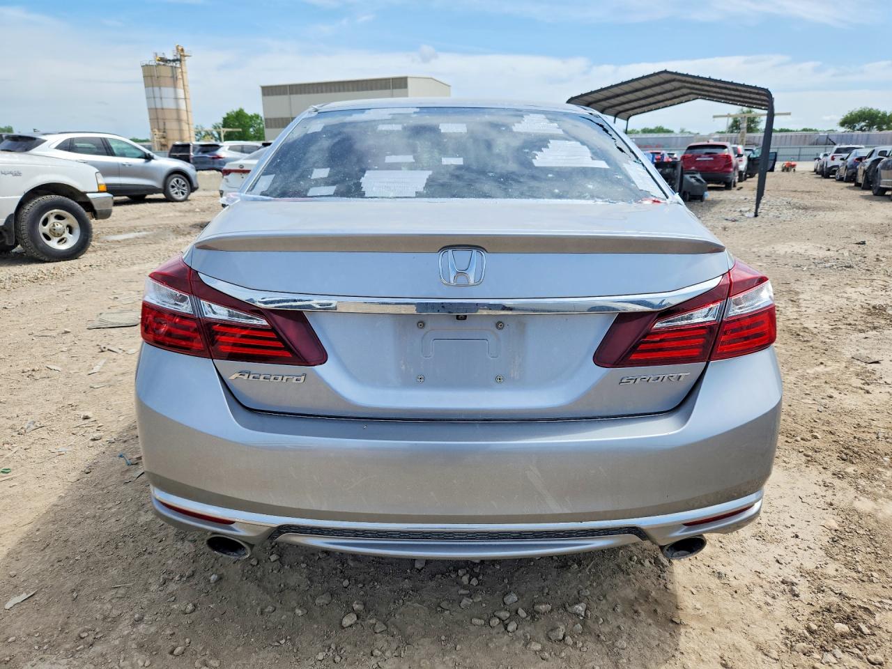 2017 HONDA ACCORD SPORT photo 11