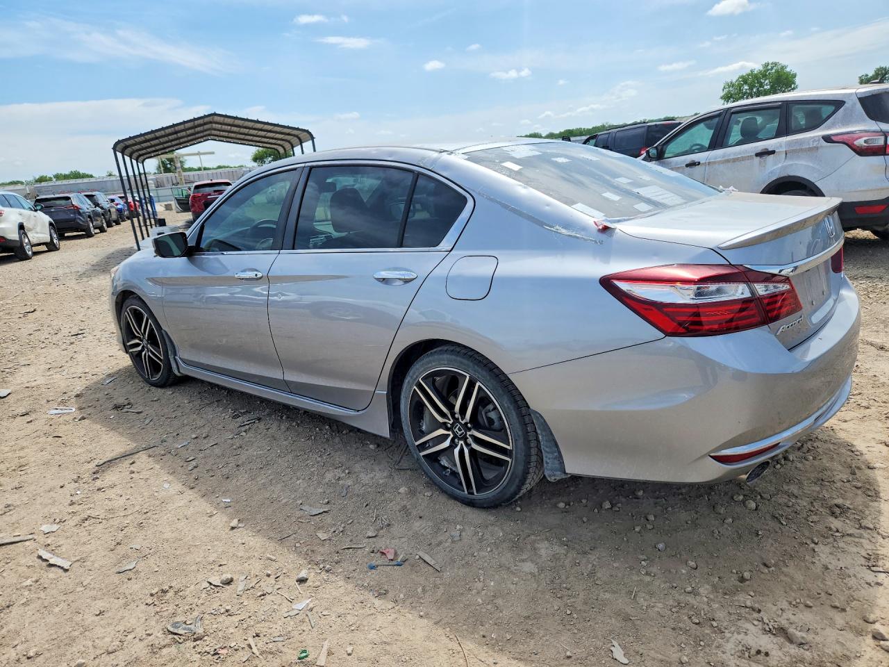 2017 HONDA ACCORD SPORT photo 3