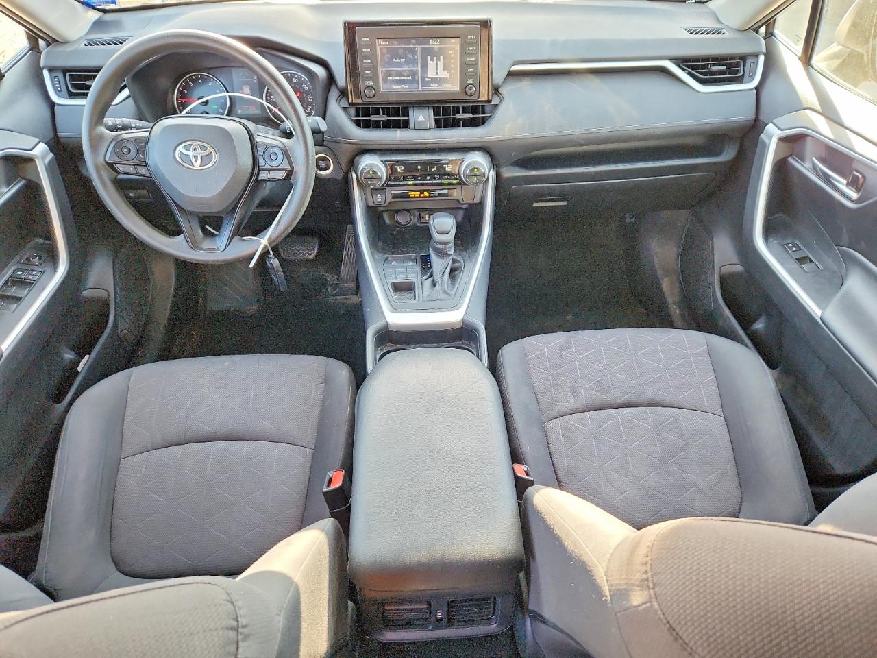 2019 TOYOTA RAV4 XLE photo 15
