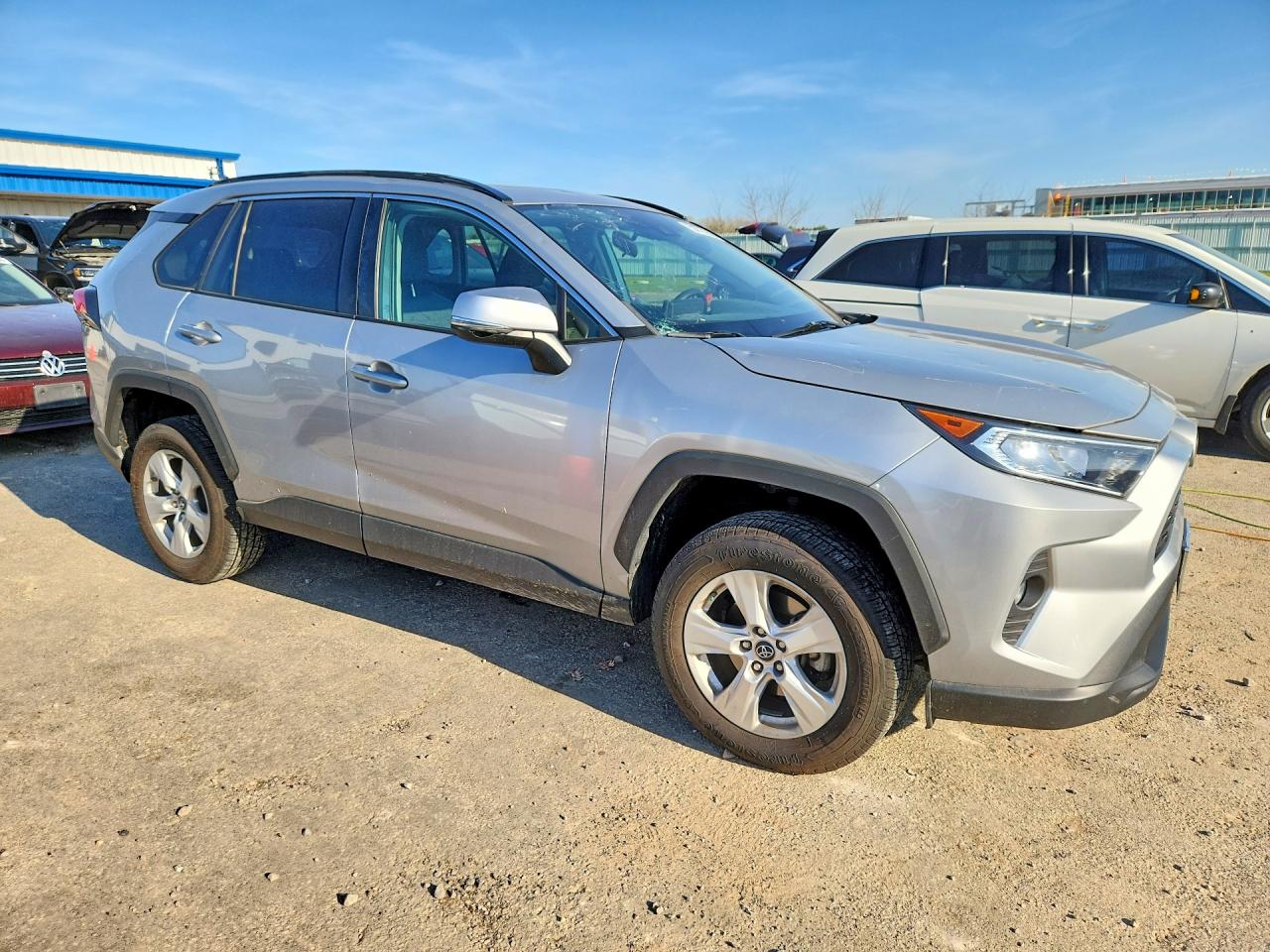 2019 TOYOTA RAV4 XLE photo 7