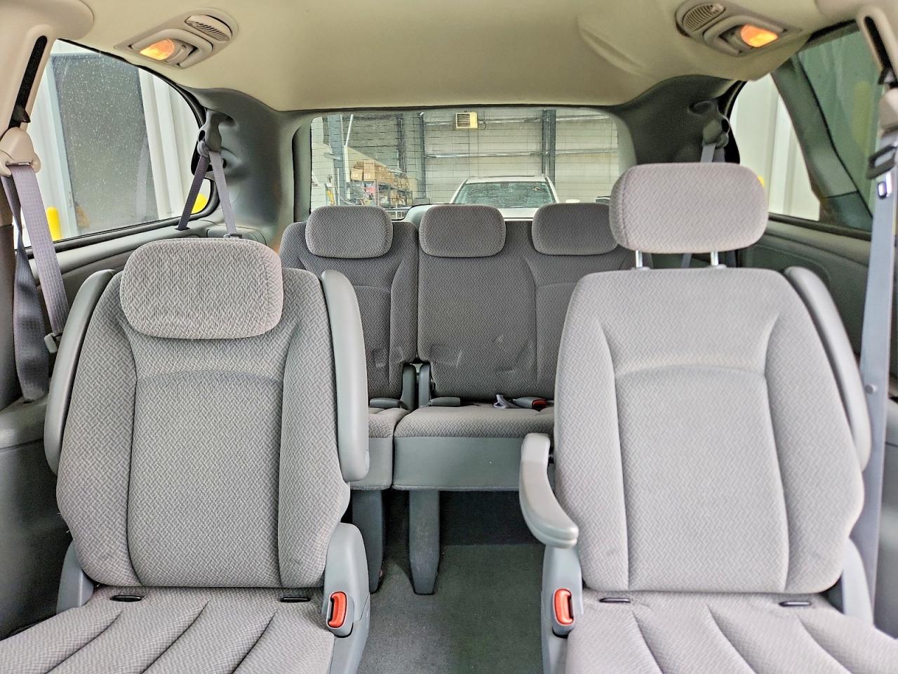 2007 CHRYSLER TOWN & COUNTRY TOURING photo 28